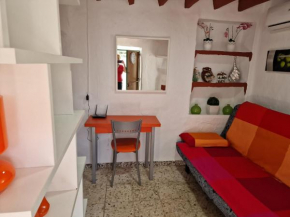 Alora Sweet Home, Alora
